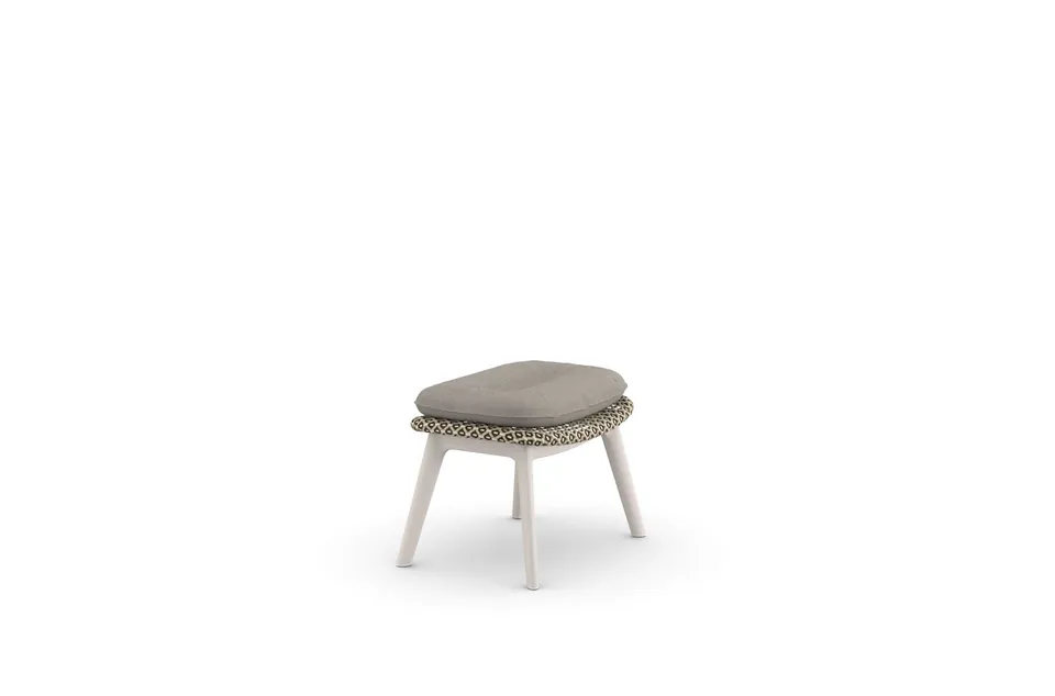 Dedon Mbrace Alu footstool, studio photo