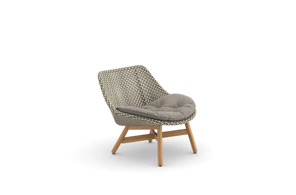Dedon Mbrace club chair, studio photo