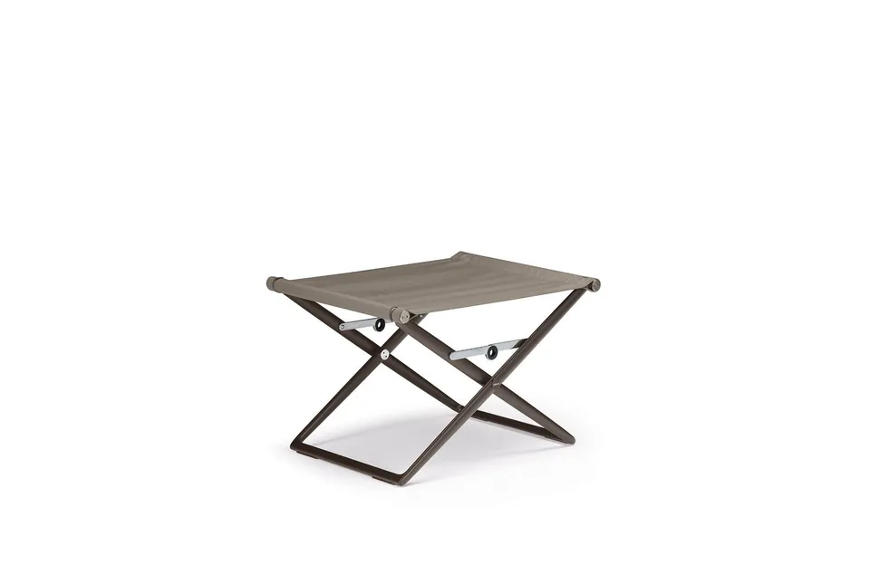 Dedon Seax footstool black pepper frame, studio photo