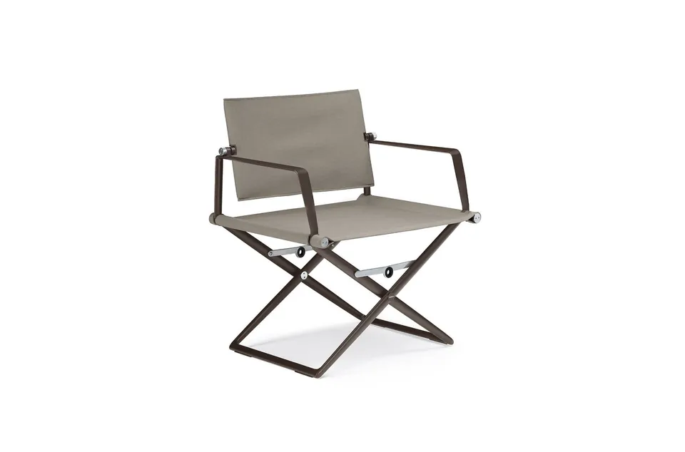 Dedon Seax lounge chair black pepper frame, studio photo
